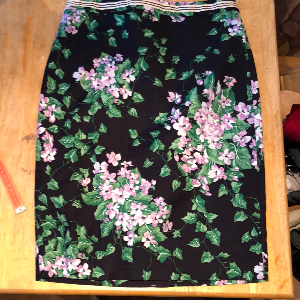 Talbots Nwot Navy With Flowers Pencil Skirt